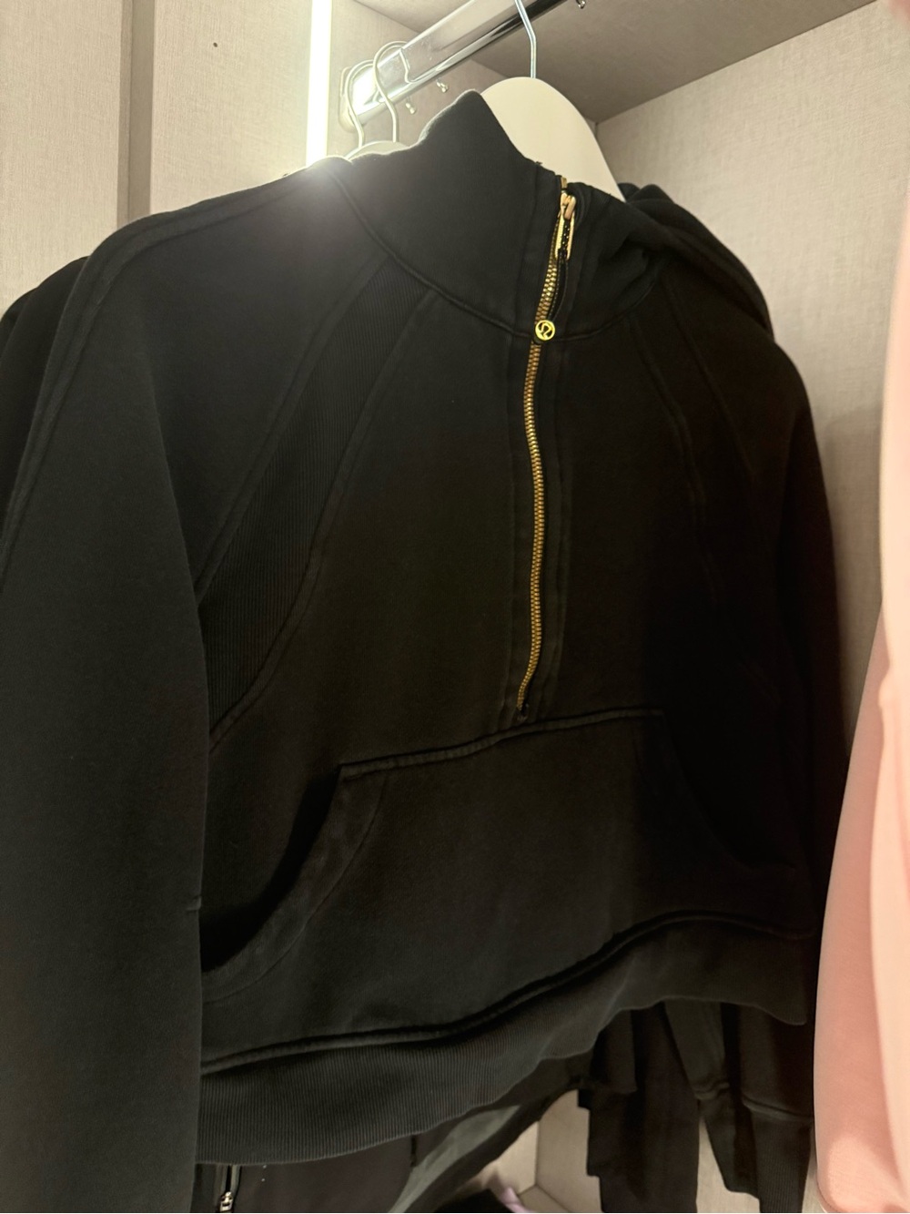 Lululemon black quarter zip with gold zipper